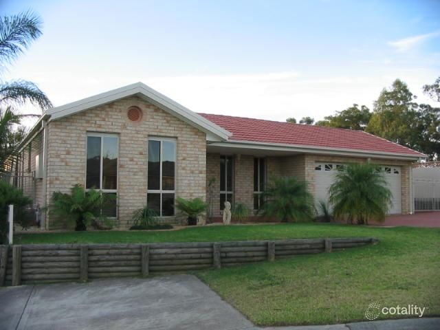 4 Tristram Cl, Lake Haven, NSW 2263