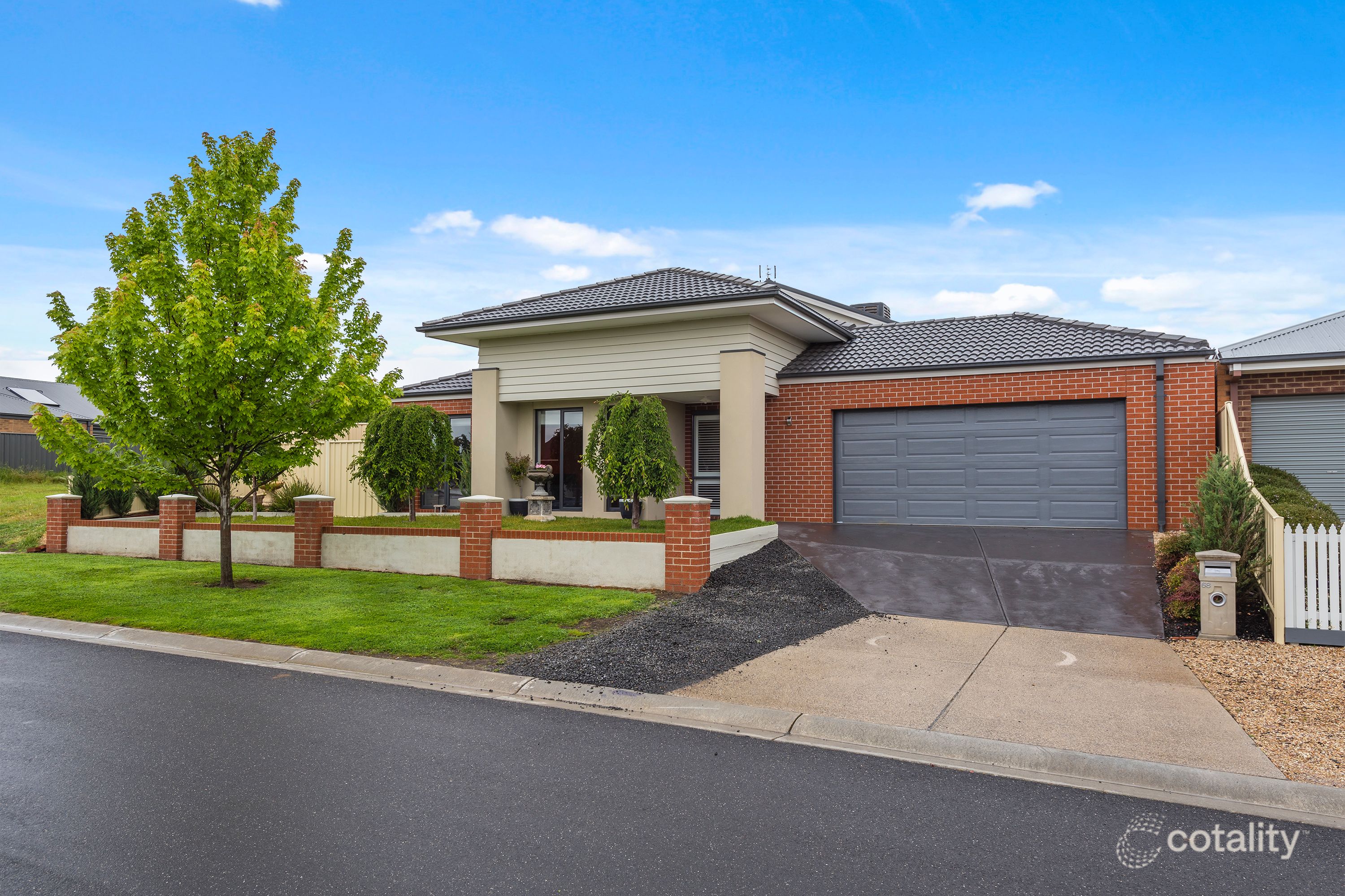 68 Warren St, Kyneton, VIC 3444