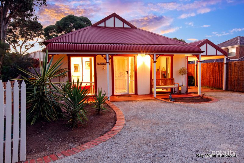 6 Silvertop Ct, Mill Park, VIC 3082