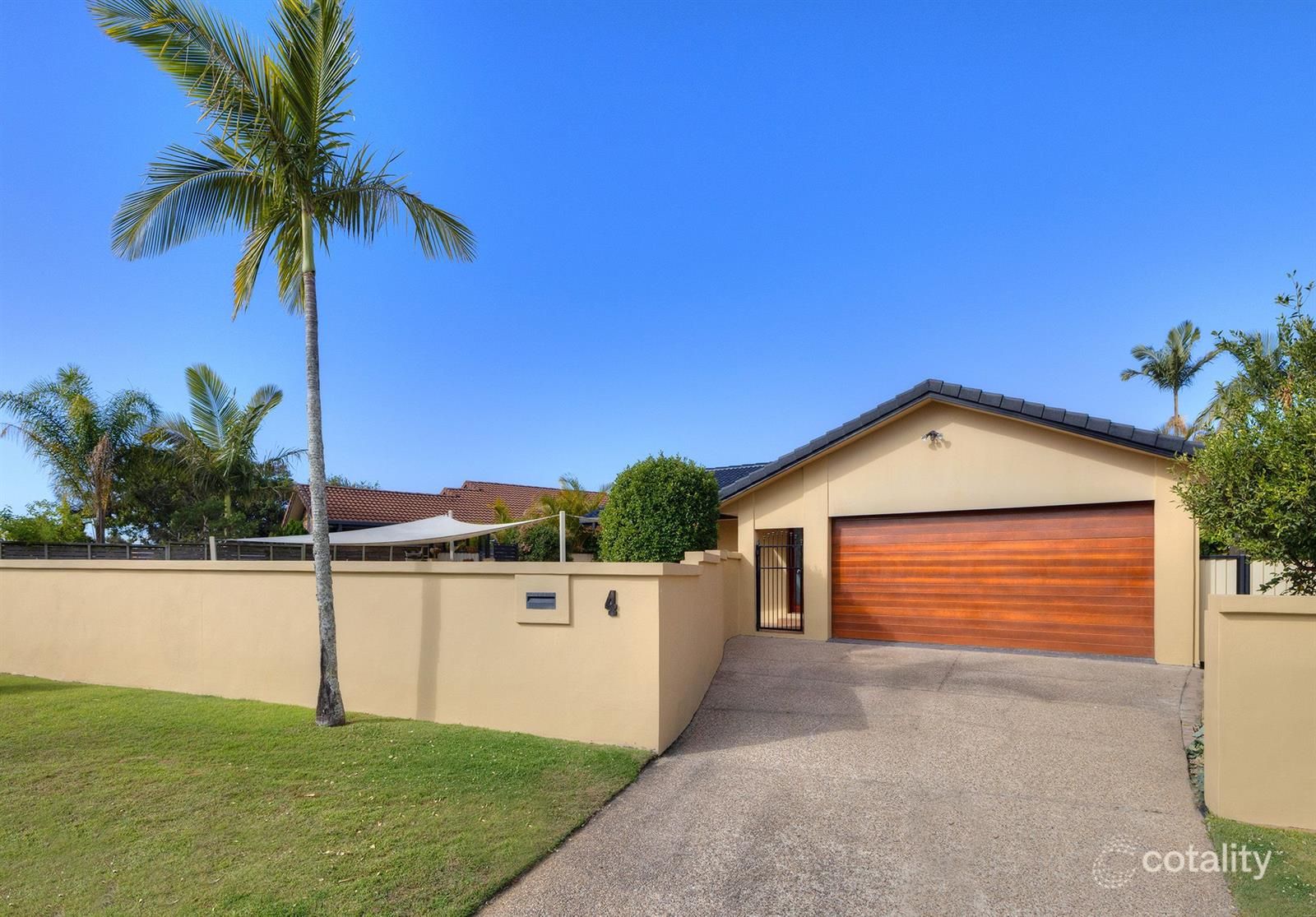4 Nautilus Pl, Biggera Waters, QLD 4216