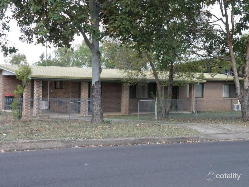 8 Bell St, Moura, QLD 4718