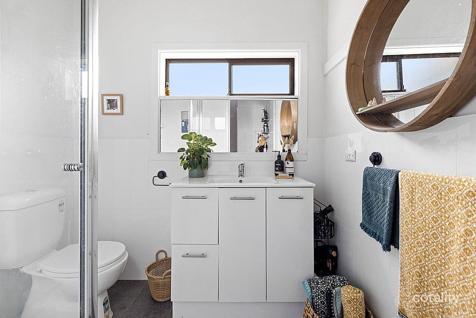 7 Mcnamara Ave, Airport West, VIC 3042