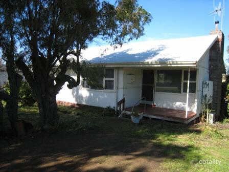 42 Broughton St, Orana, WA 6330