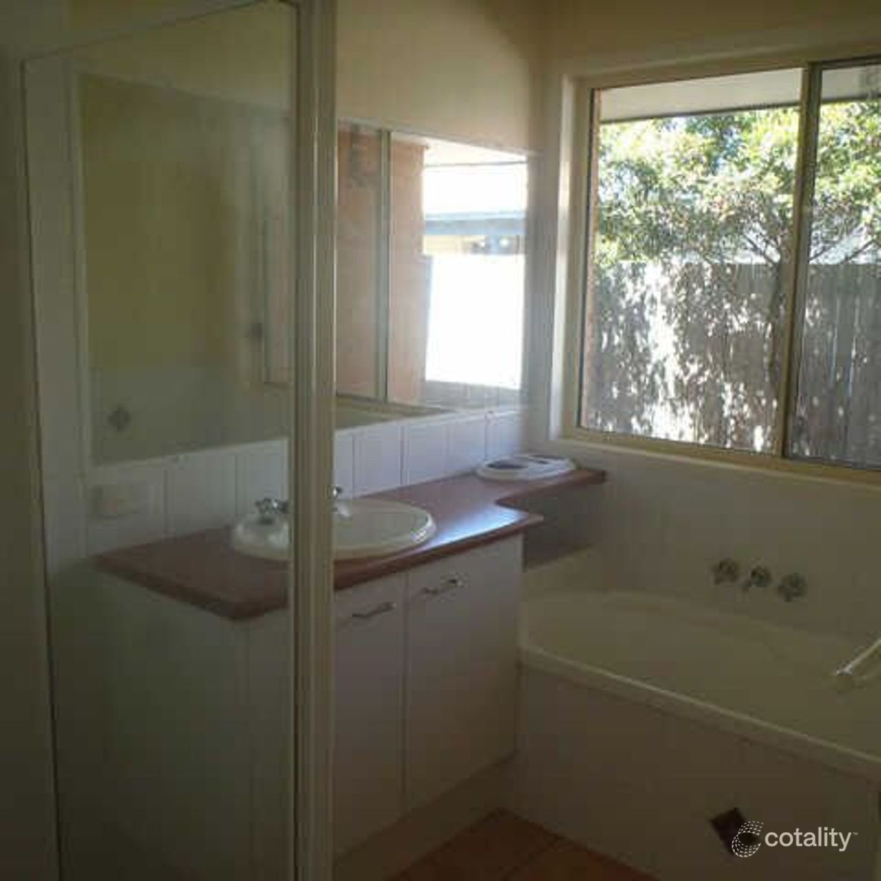 1 Sanctuary Pl, Little Mountain, QLD 4551
