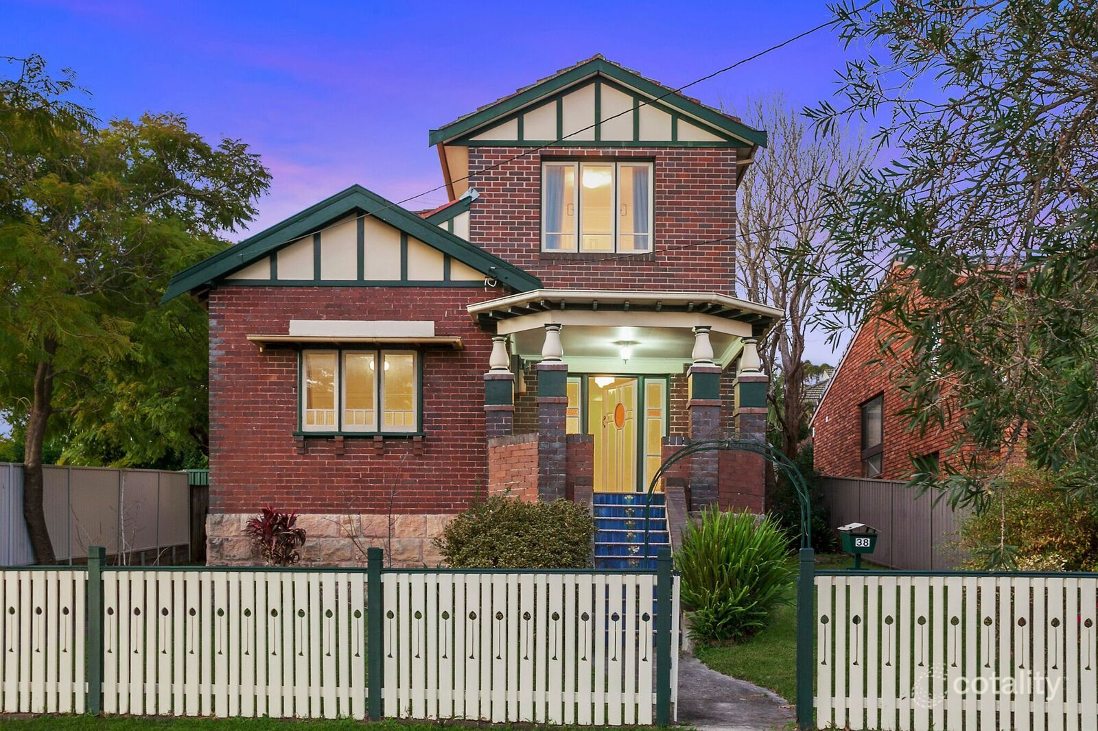 38 Homedale Cres, Connells Point, NSW 2221