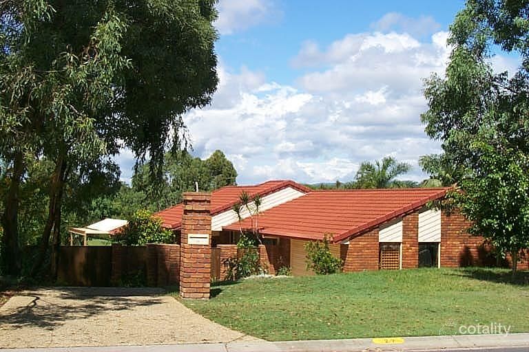 27 Beauty Point Dr, Robina, QLD 4226