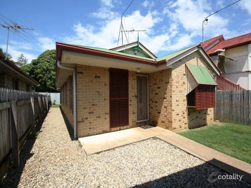 6 Mclennan St, Woody Point, QLD 4019