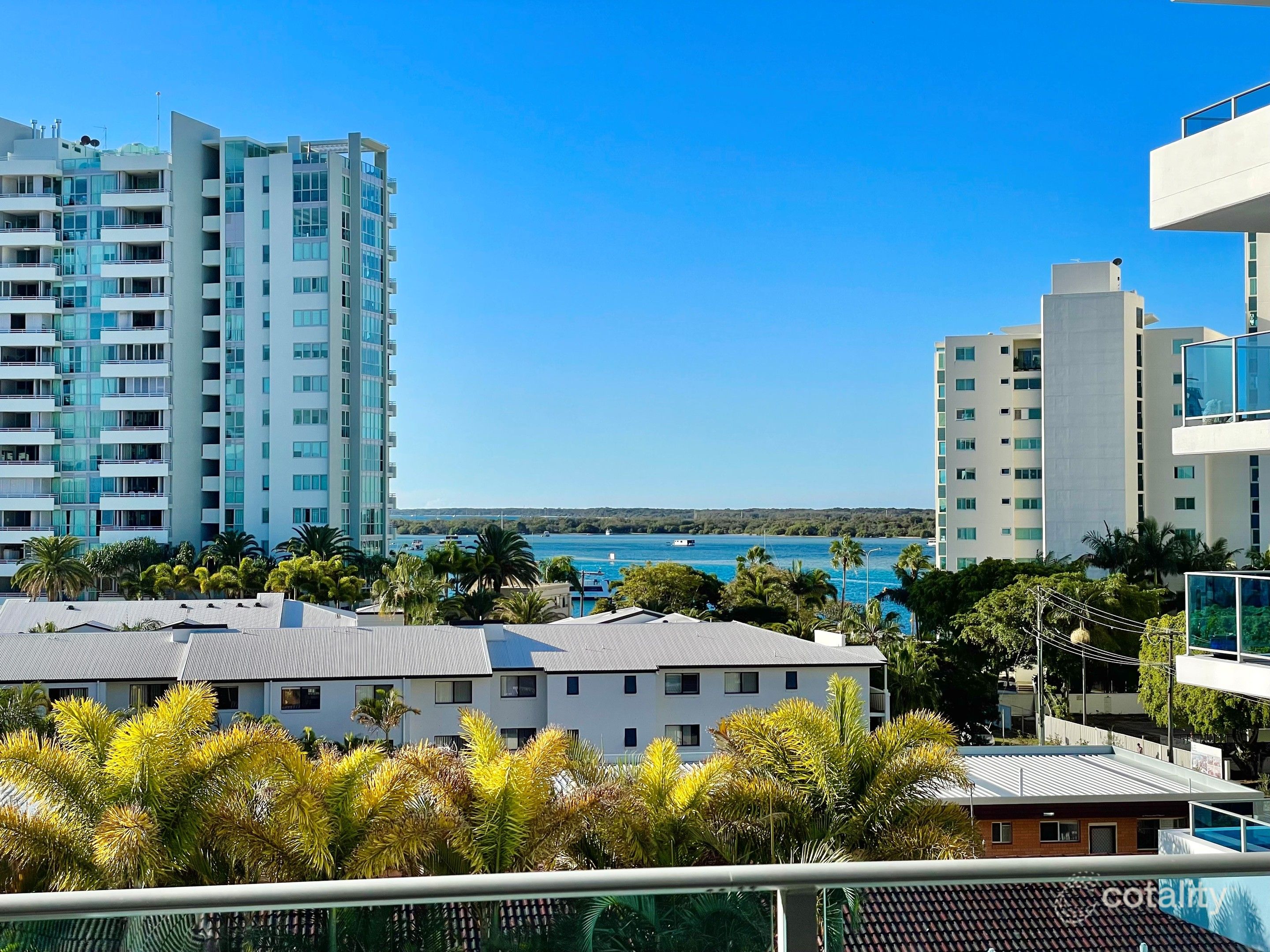 520/19 Imperial Pde, Labrador, QLD 4215