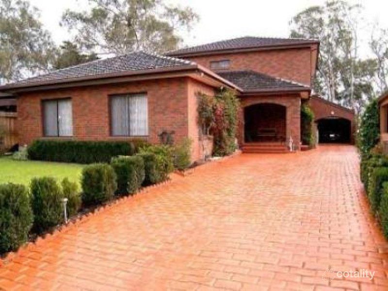 9 Mosstrooper Ct, Mill Park, VIC 3082