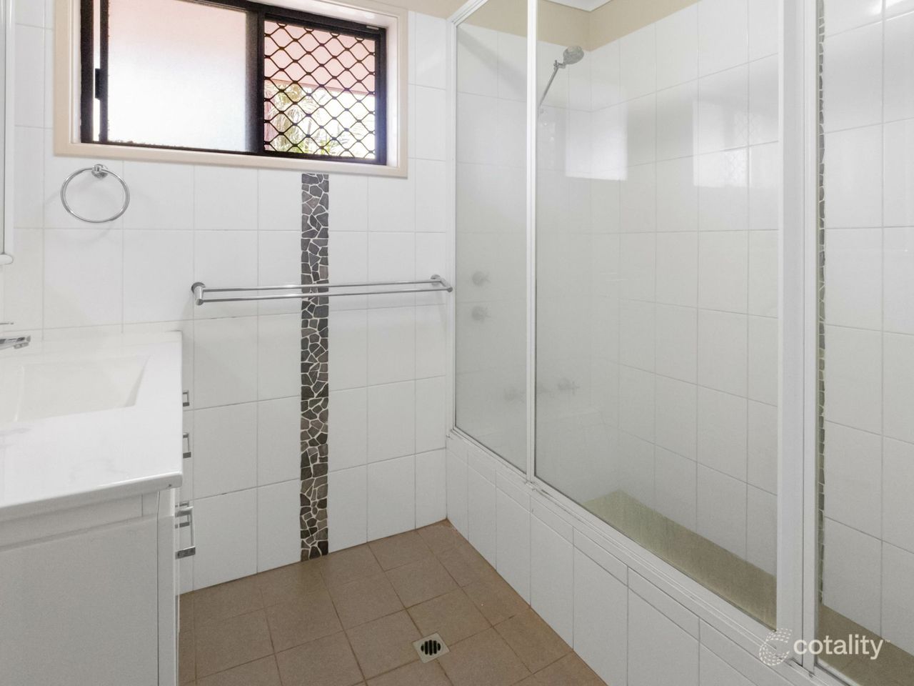 6 Veall Cl, Millars Well, WA 6714