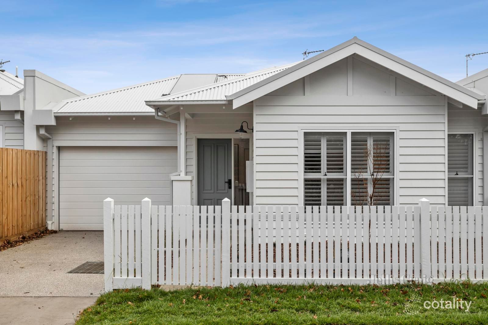 4b Anslow St, Woodend, VIC 3442