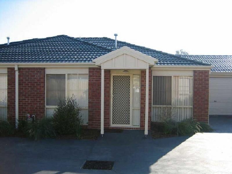 4/19-21 Maculata Dr, Cranbourne West, VIC 3977