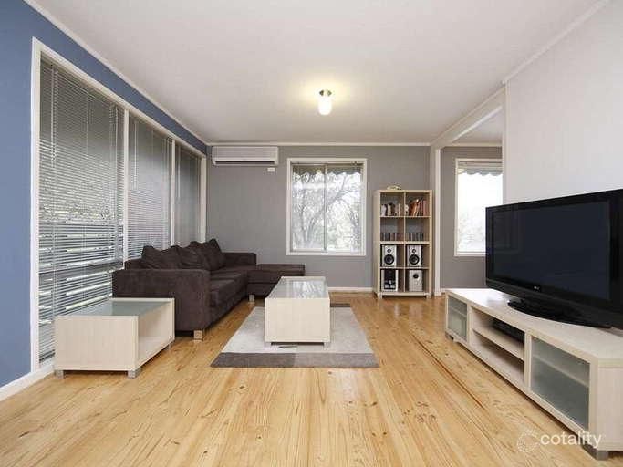 12 Trumble St, Pearce, ACT 2607