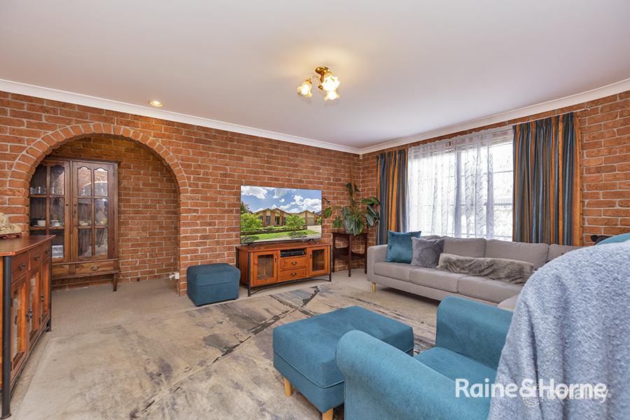 5 Noonga Cres, Hillvue, NSW 2340