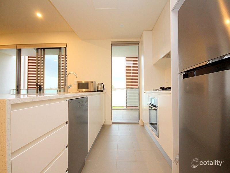 303c/2 Rowe Dr, Potts Hill, NSW 2143