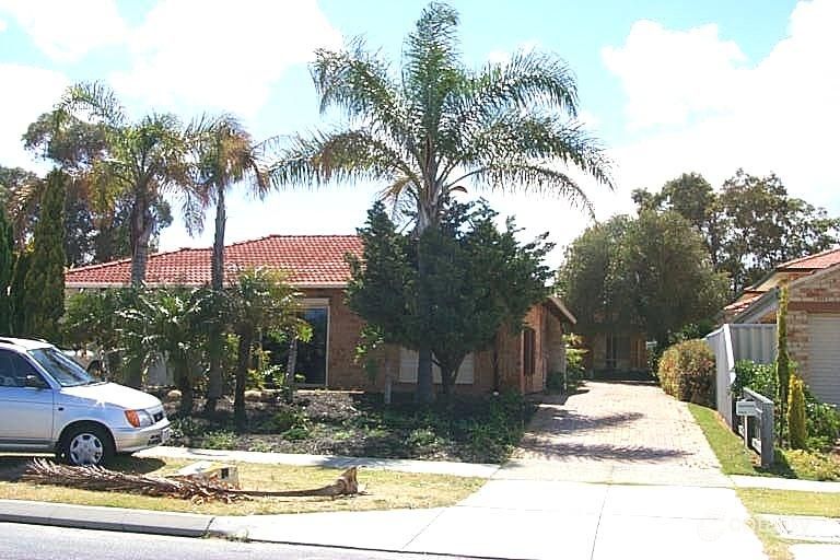 68 Deanmore Rd, Scarborough, WA 6019