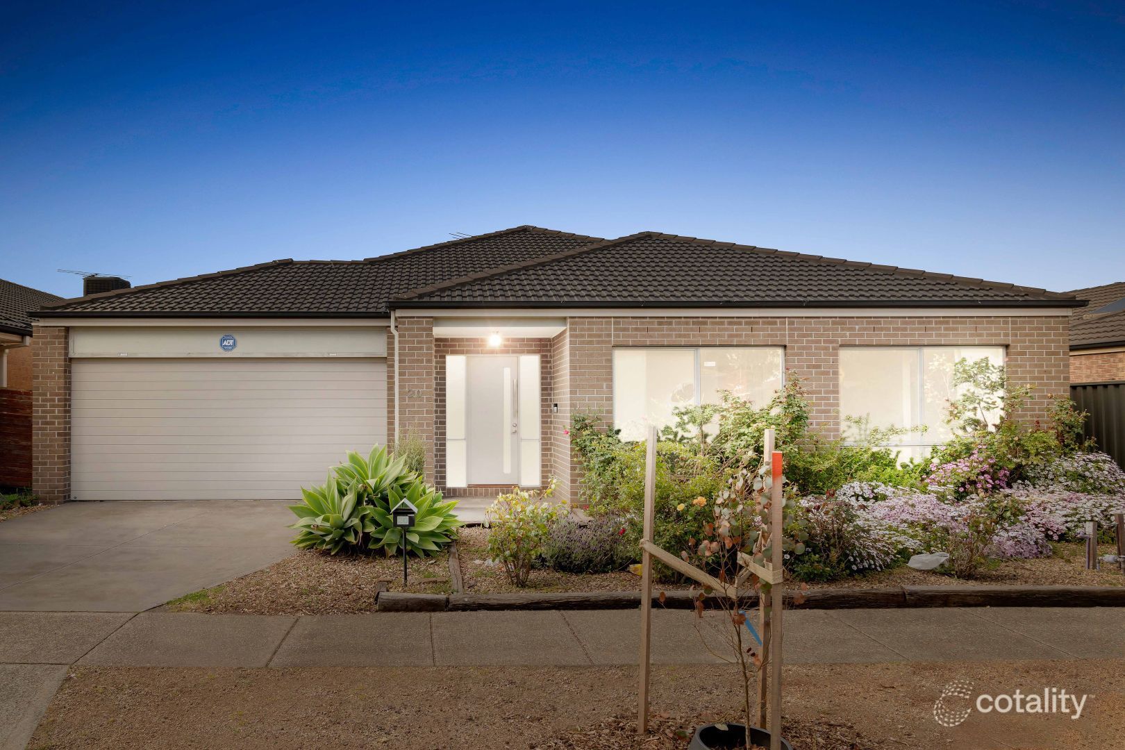 20 Brockwell Cres, Manor Lakes, VIC 3024