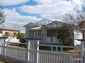 20 Nolan St, Crows Nest, QLD 4355