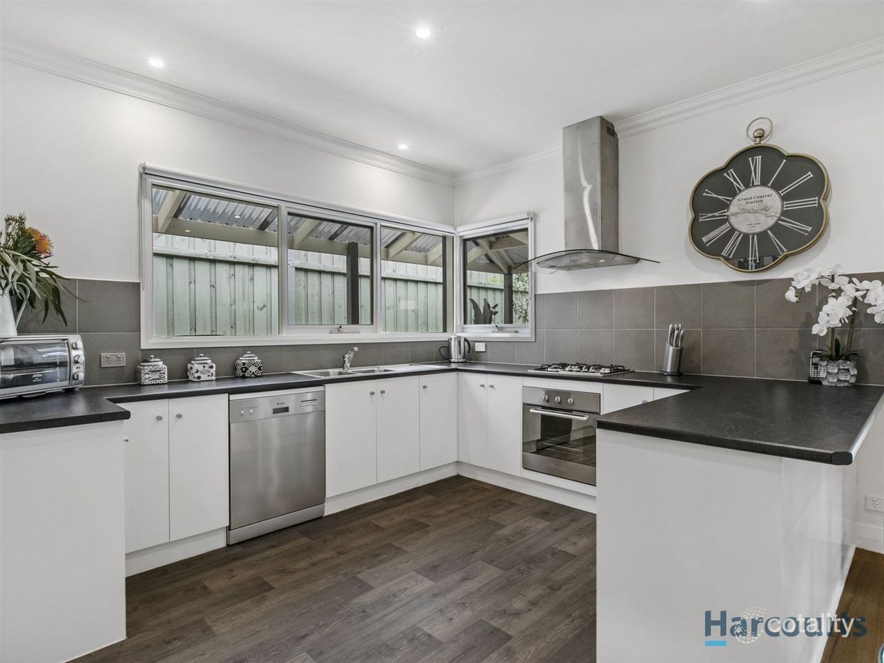 8 Web Ct, Warragul, VIC 3820