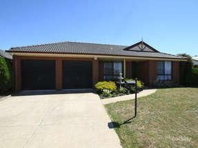 31 Bonshaw Dr, Sebastopol, VIC 3356