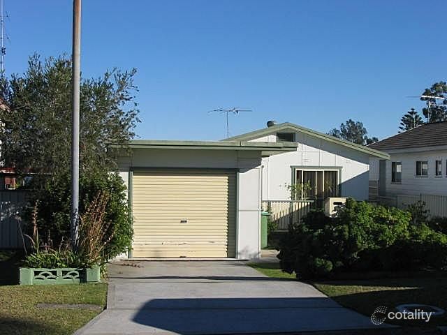 13 Marmion St, Mannering Park, NSW 2259