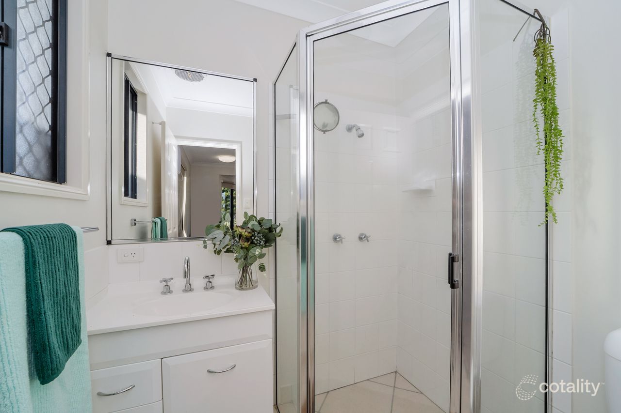 24 Hilton Way, Mount Louisa, QLD 4814