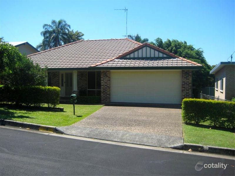 8 Edward St, Labrador, QLD 4215
