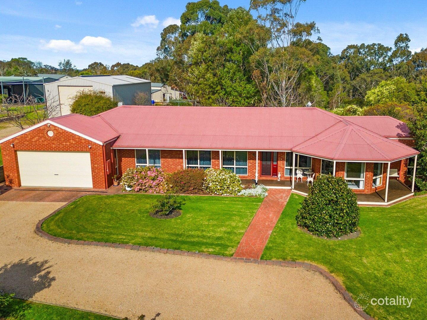 16 Clifton Tce, Wy Yung, VIC 3875