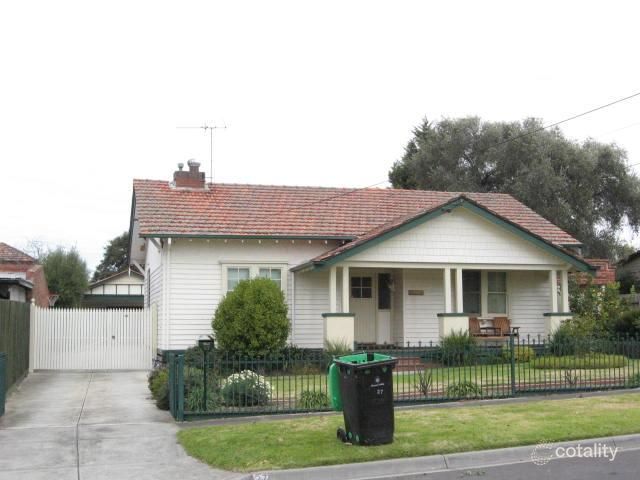 27 Tweedside St, Essendon, VIC 3040