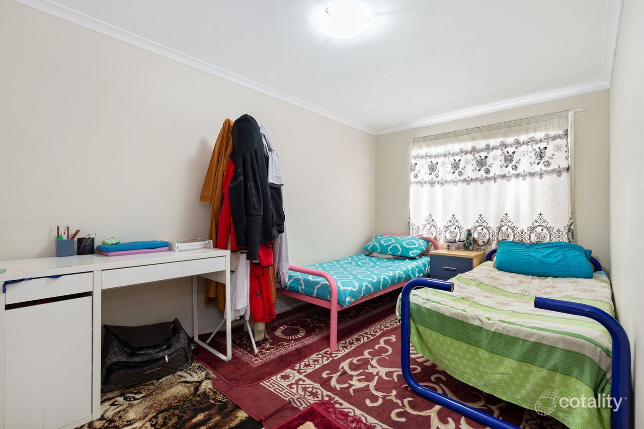 12 Maple St, Kingston, QLD 4114