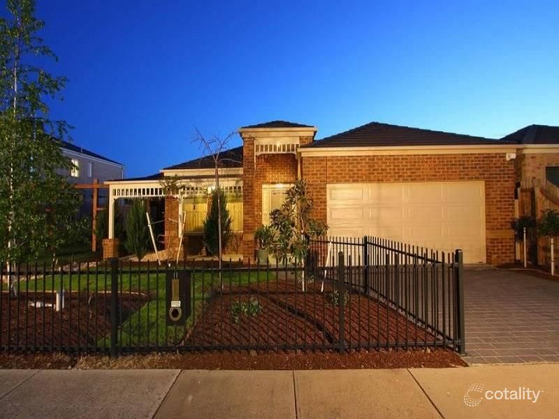 11 Edinburgh Dr, Beaconsfield, VIC 3807