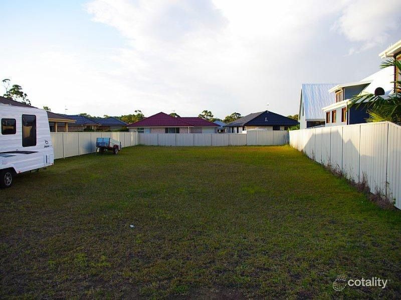 7 Flagtail Ave, Old Bar, NSW 2430