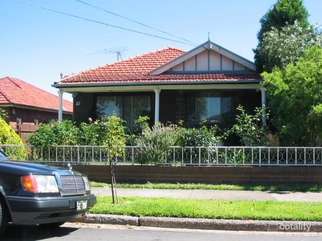 19 Schofield Ave, Earlwood, NSW 2206