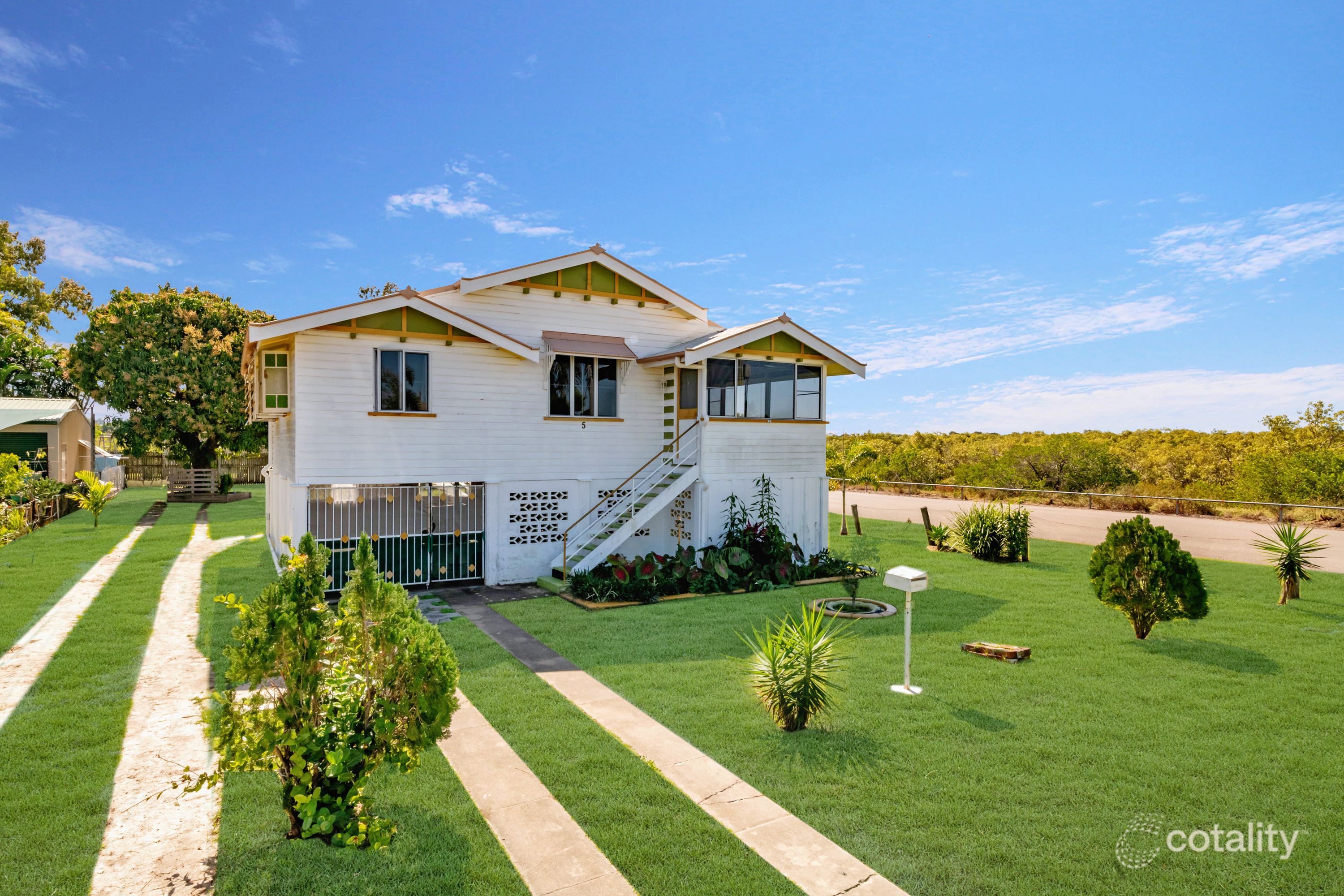 5 Ninth St, Railway Estate, QLD 4810