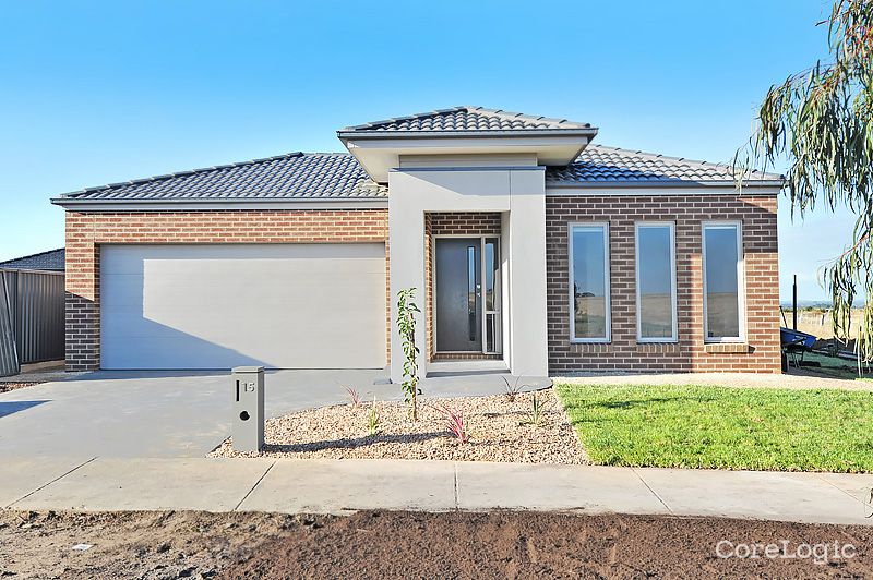15 Buchanan Dr, Lucas, VIC 3350