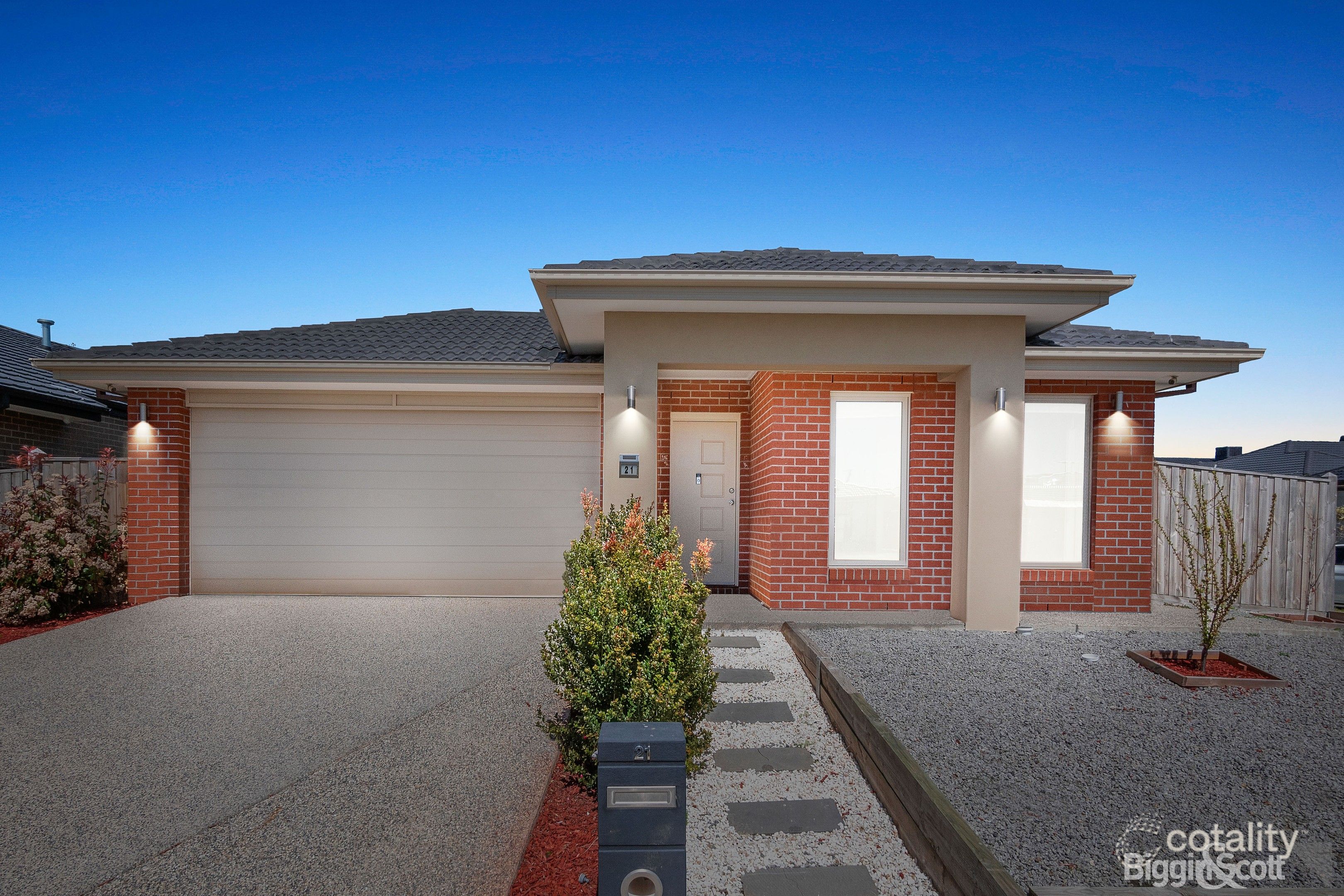 21 Docker Cct, Mickleham, VIC 3064