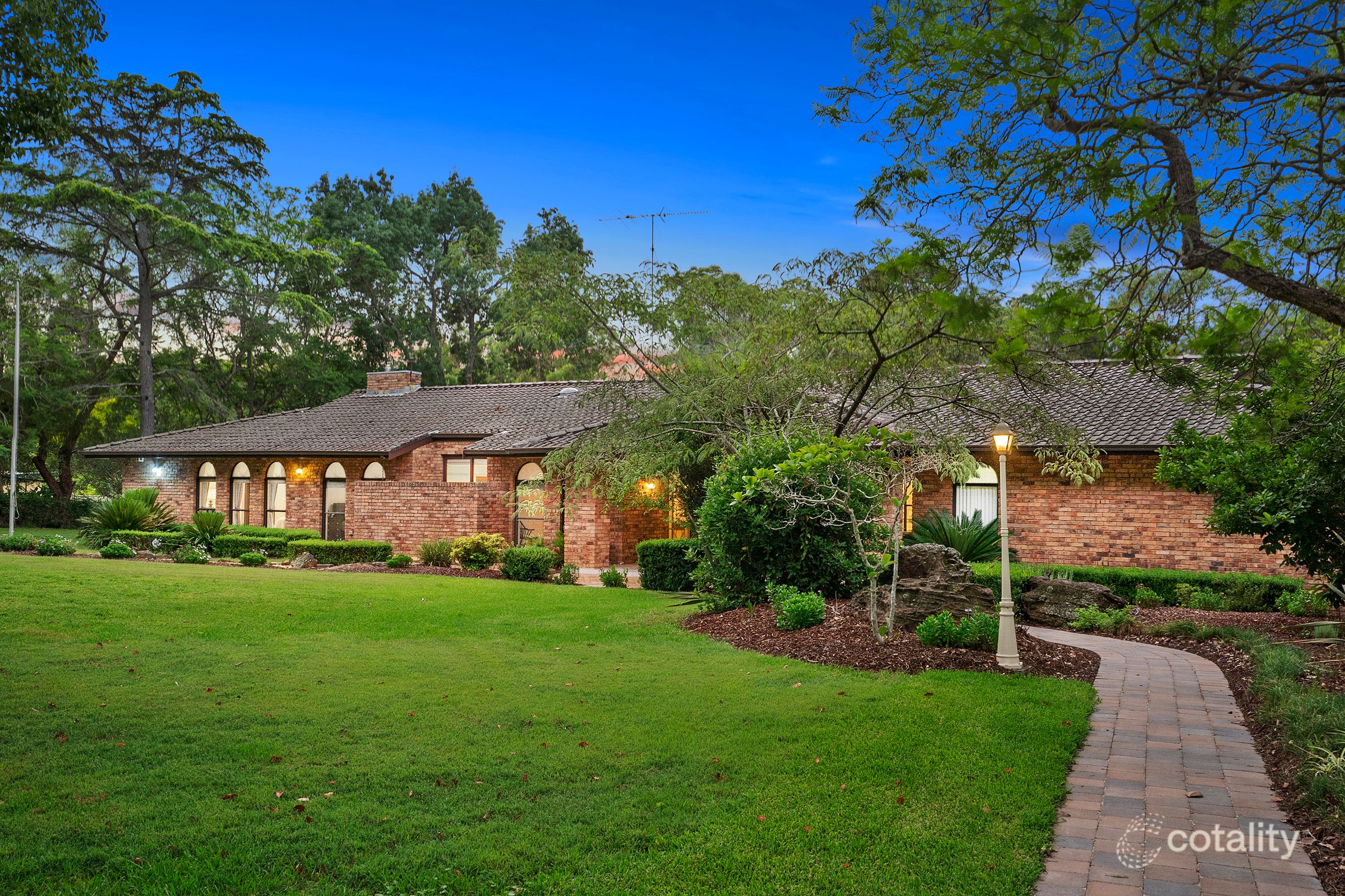 11a Park Rd, Kenthurst, NSW 2156