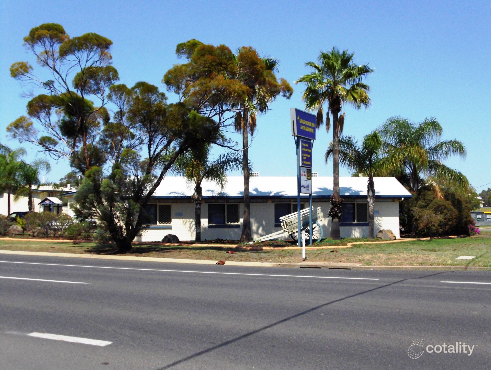 77 Quintin St, Roma, QLD 4455