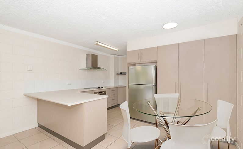 4/12 The Avenue, Hermit Park, QLD 4812