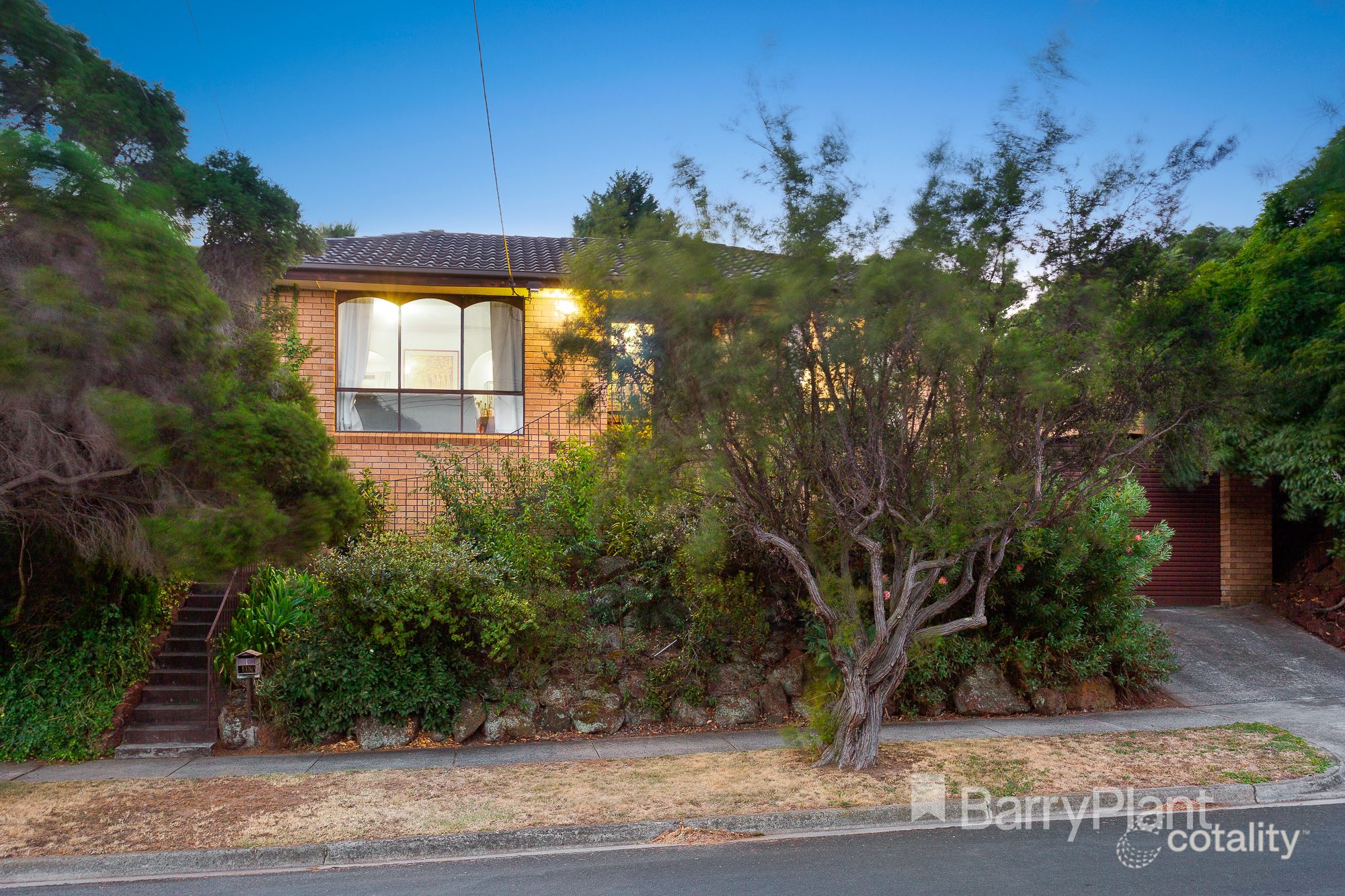 1 Sassafras Dr, Templestowe Lower, VIC 3107