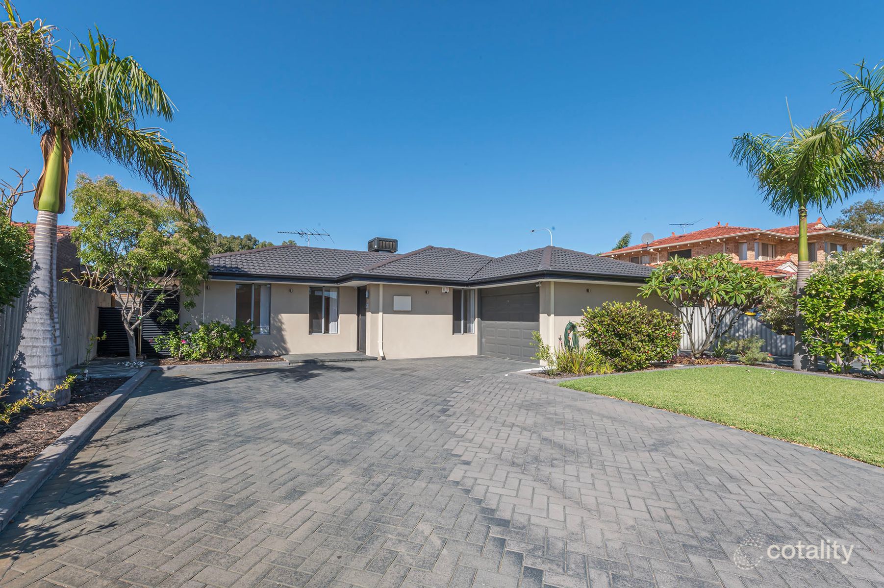 14 Grebe St, Stirling, WA 6021