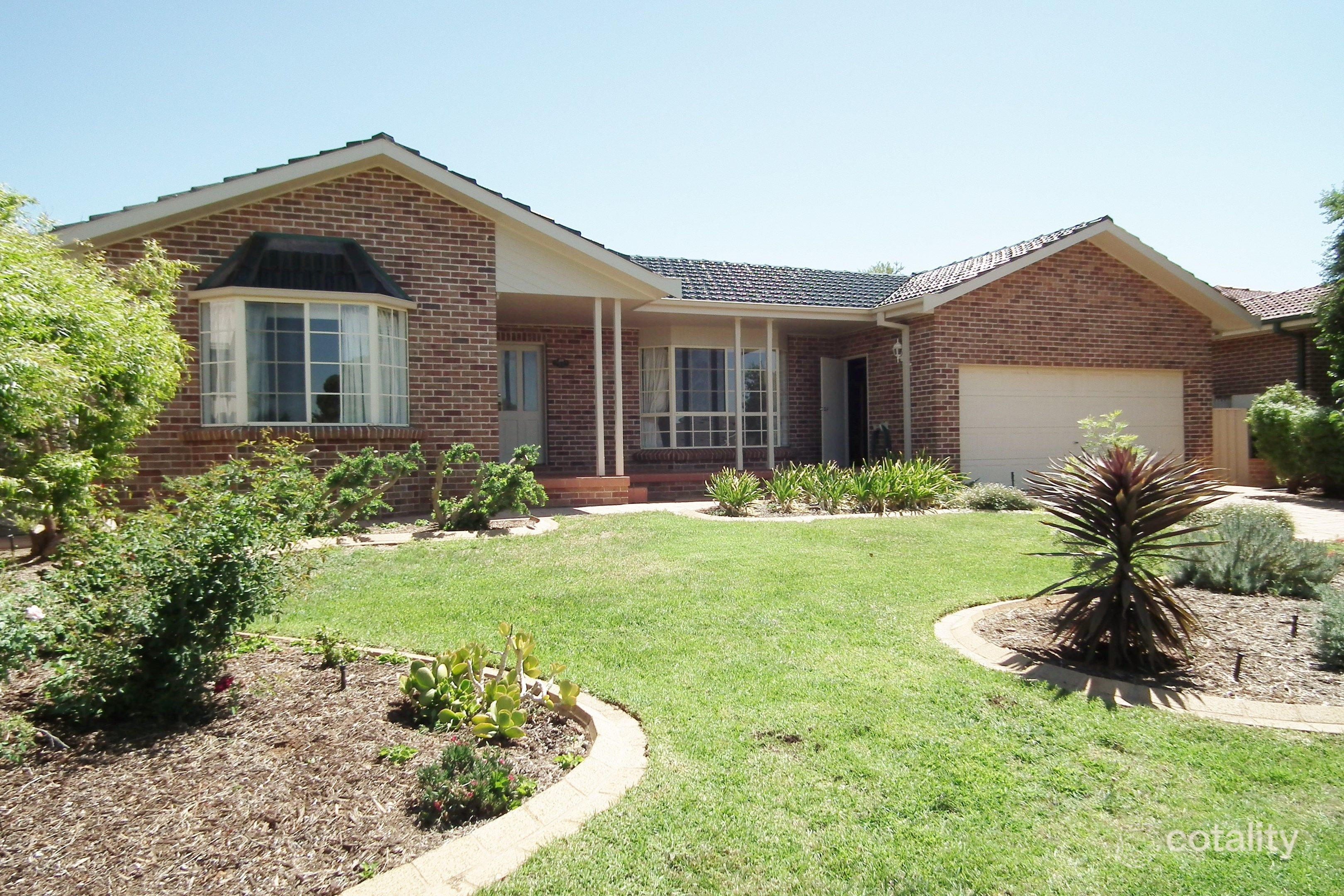 34 Robertson St, Griffith, NSW 2680