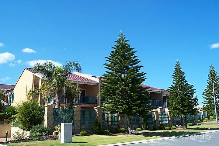 3/8 Toulon Cir, Mindarie, WA 6030