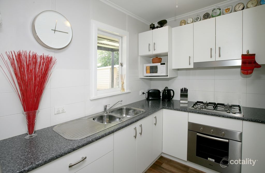 29 Gilmore Ave, Mount Austin, NSW 2650