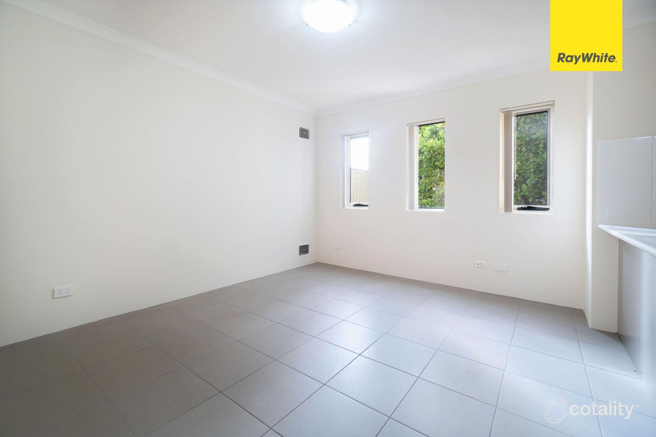 12a Stanton Rd, Redcliffe, WA 6104