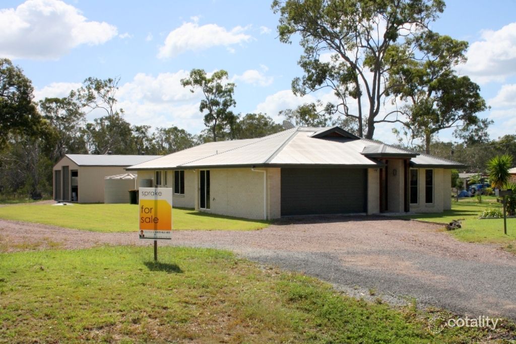 9 Lachlan Dr, Oakhurst, QLD 4650