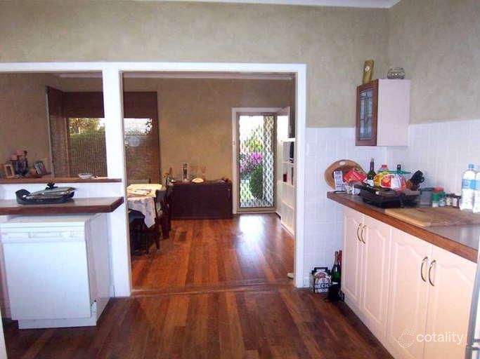 16 Schofield St, Hamilton Hill, WA 6163