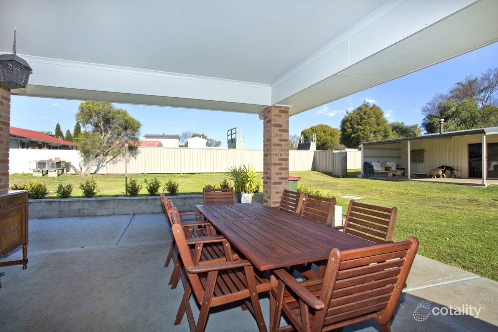14a Freeman Dr, Lochinvar, NSW 2321