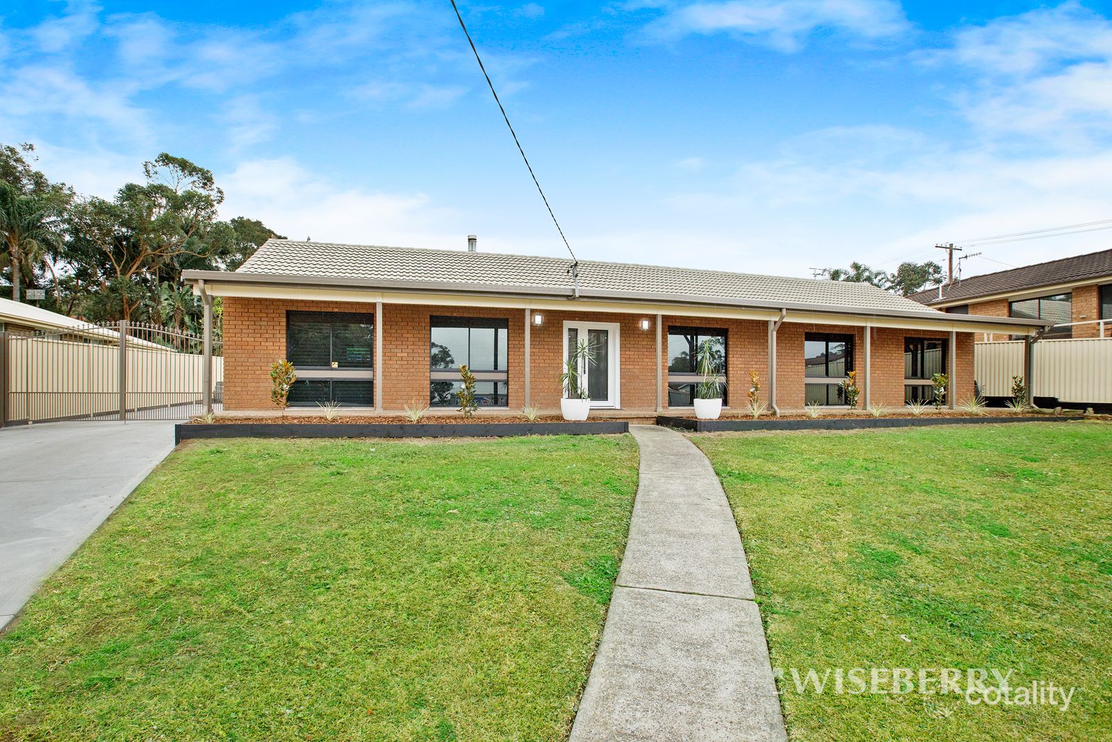 11-13 Eyre Cres, San Remo, NSW 2262
