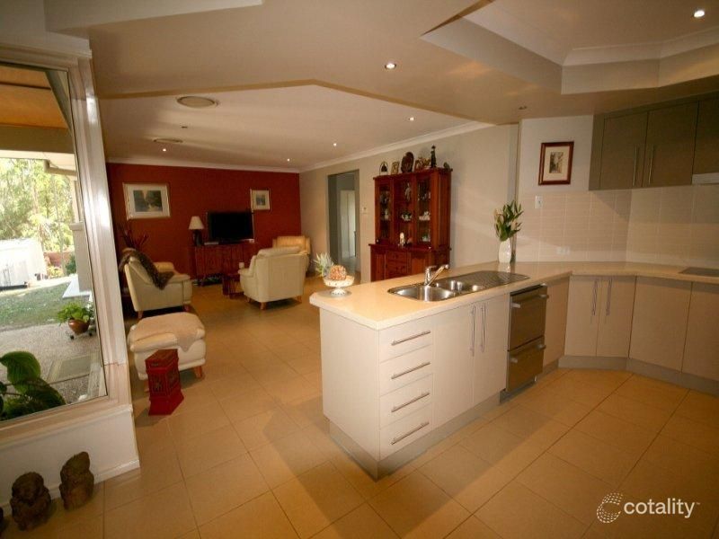 8/9 West Coorang Rd, Cornubia, QLD 4130